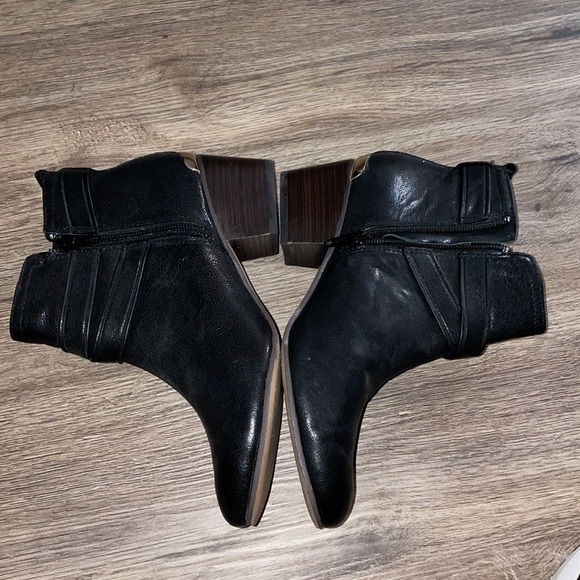 Coach leather Pauline booties sz 6B - Picture 4 of 10